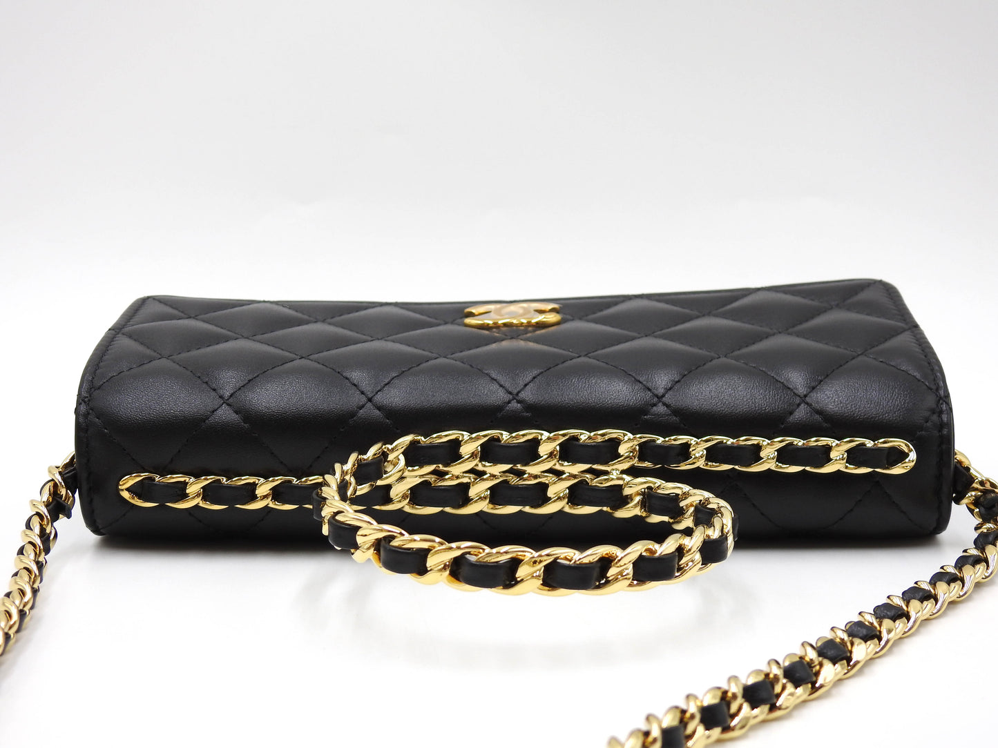 CHANEL Matelasse Chain Phone Holder Shoulder Bag Lambskin Black AP3764