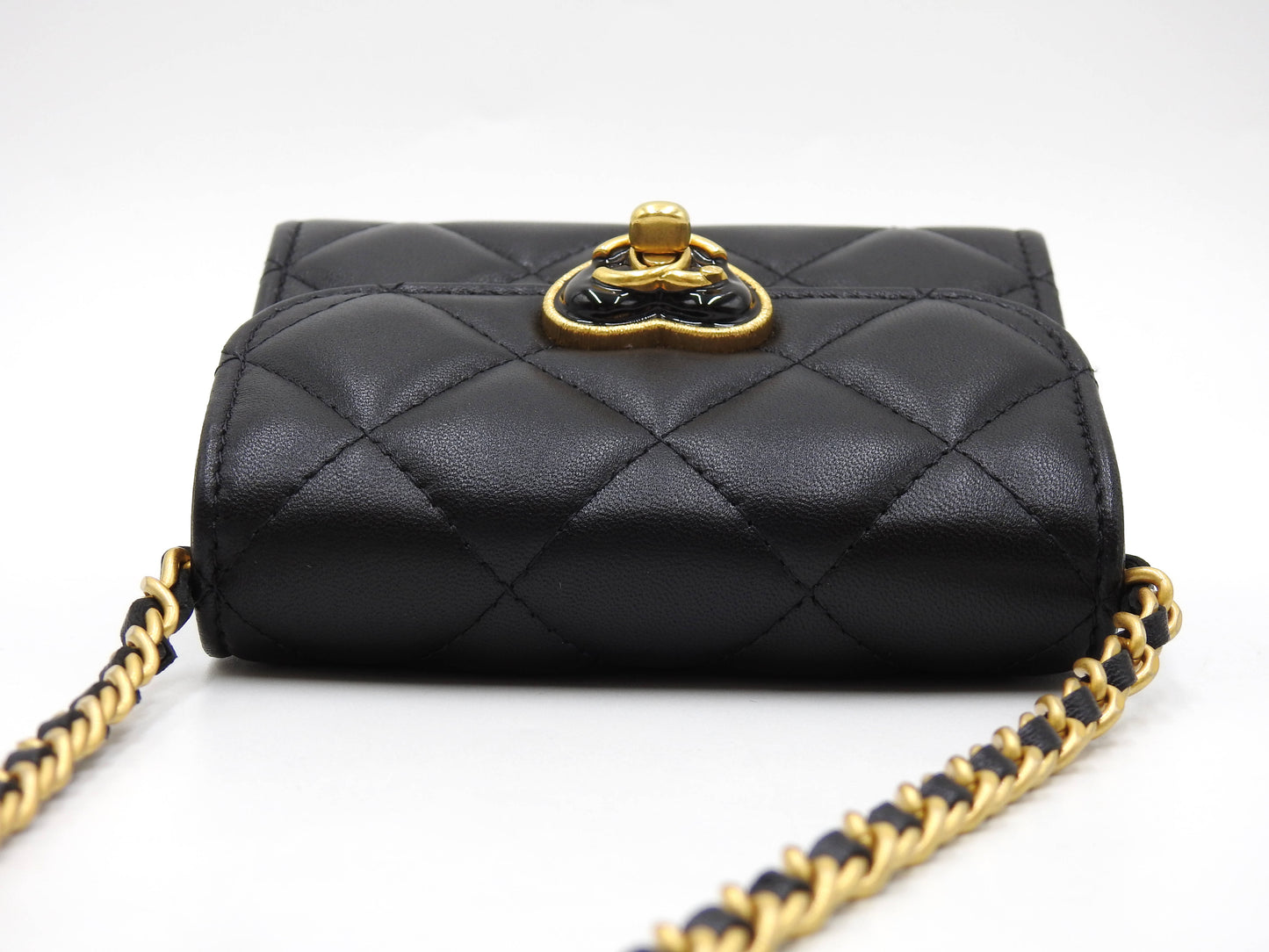 CHANEL CC Heart Matelasse Chain Clutch Shoulder Bag Lambskin Black AP3291