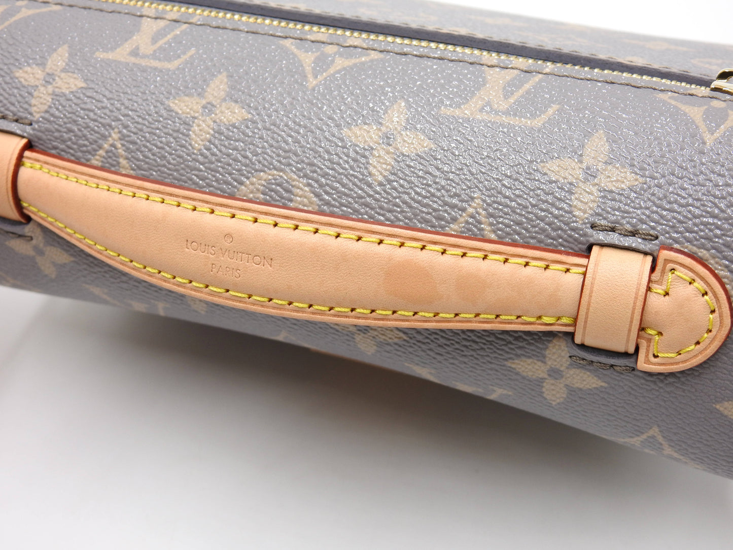 LOUIS VUITTON Monogram Pochette Metis EW Trianon Gray Shoulder Bag M12429