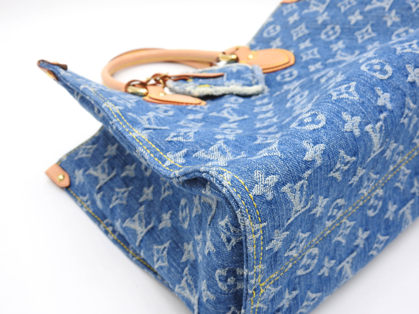 LOUIS VUITTON LV Remix Monogram Denim OnTheGo MM Shoulder Tote Bag M46871