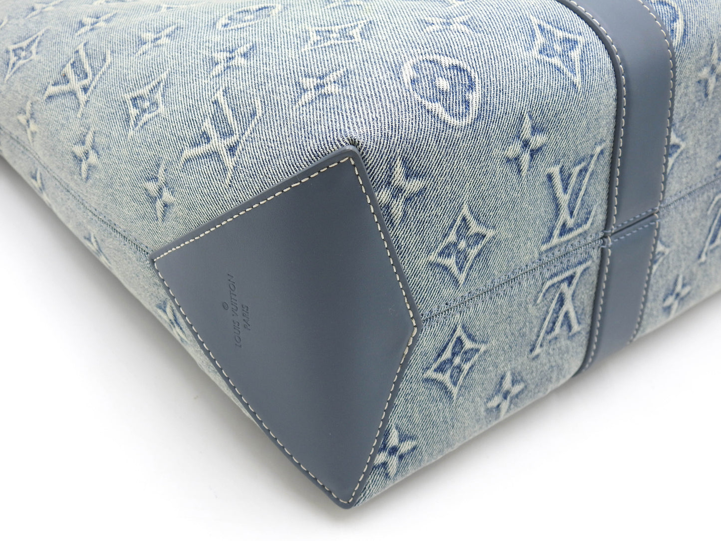 LOUIS VUITTON Monogram Denim Weekend NM Shoulder Tote Bag Canvas M22537