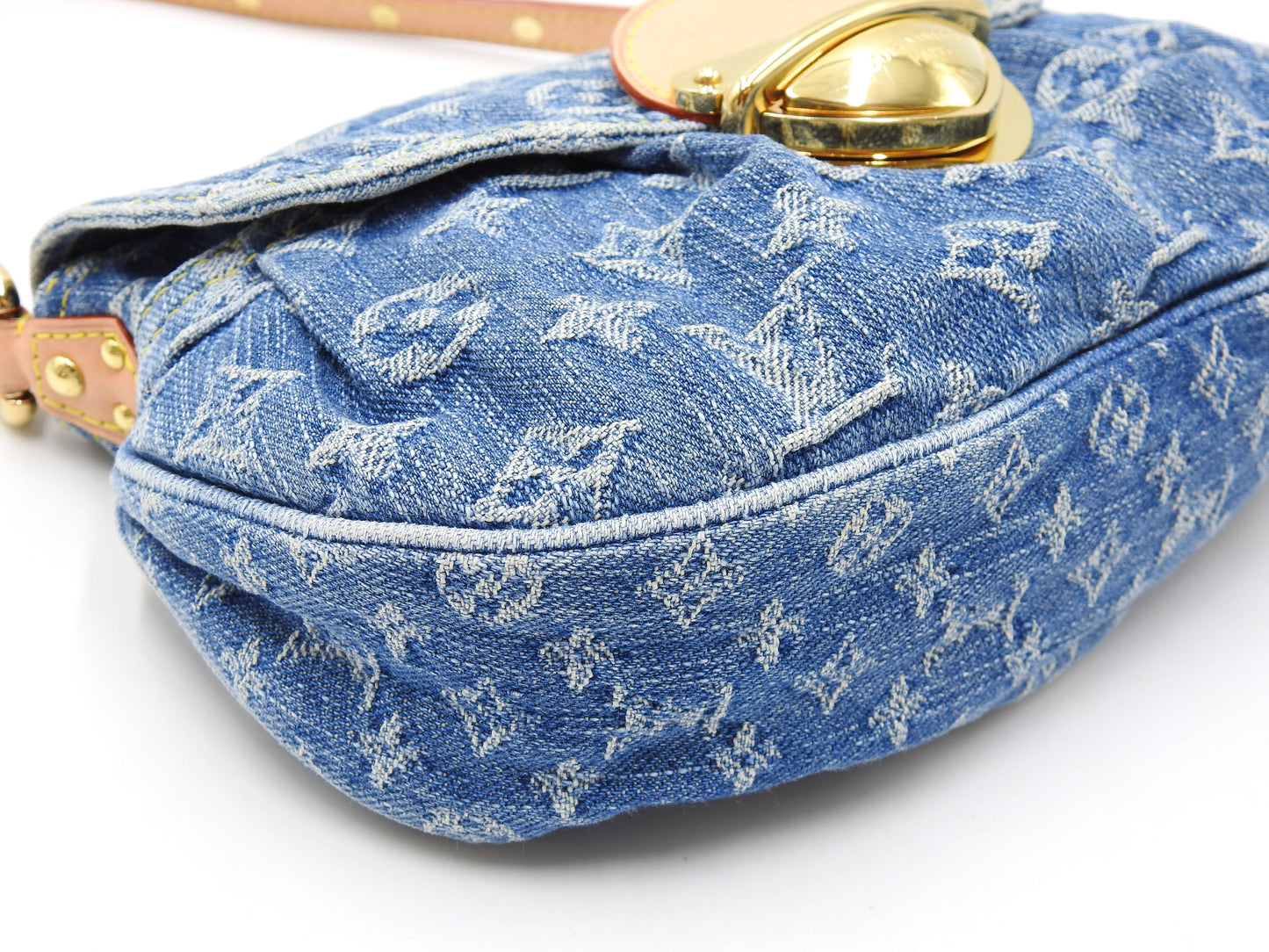 LOUIS VUITTON LV Remix Monogram Denim Sunset Shoulder Hand Bag Blue M46829