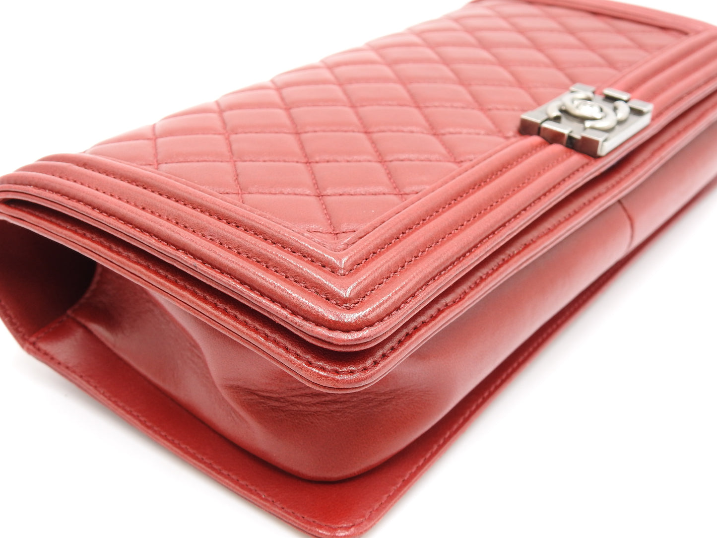 CHANEL CC Matelasse Boy Flap Clutch Second Bag Lambskin Leather Red