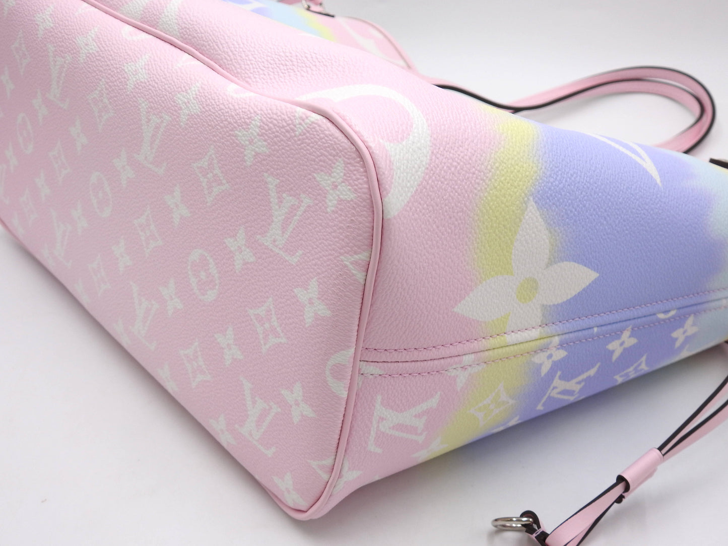 LOUIS VUITTON Monogram Escale Neverfull MM Shoulder Bag Pastel Pink M45270