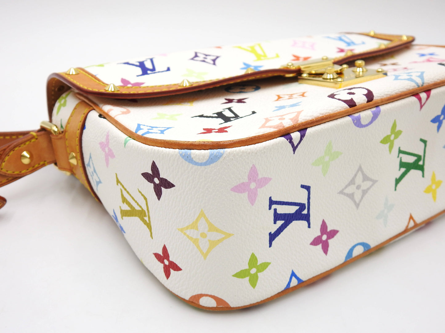 LOUIS VUITTON Sologne Shoulder Bag Monogram Multicolor Bron White M92661