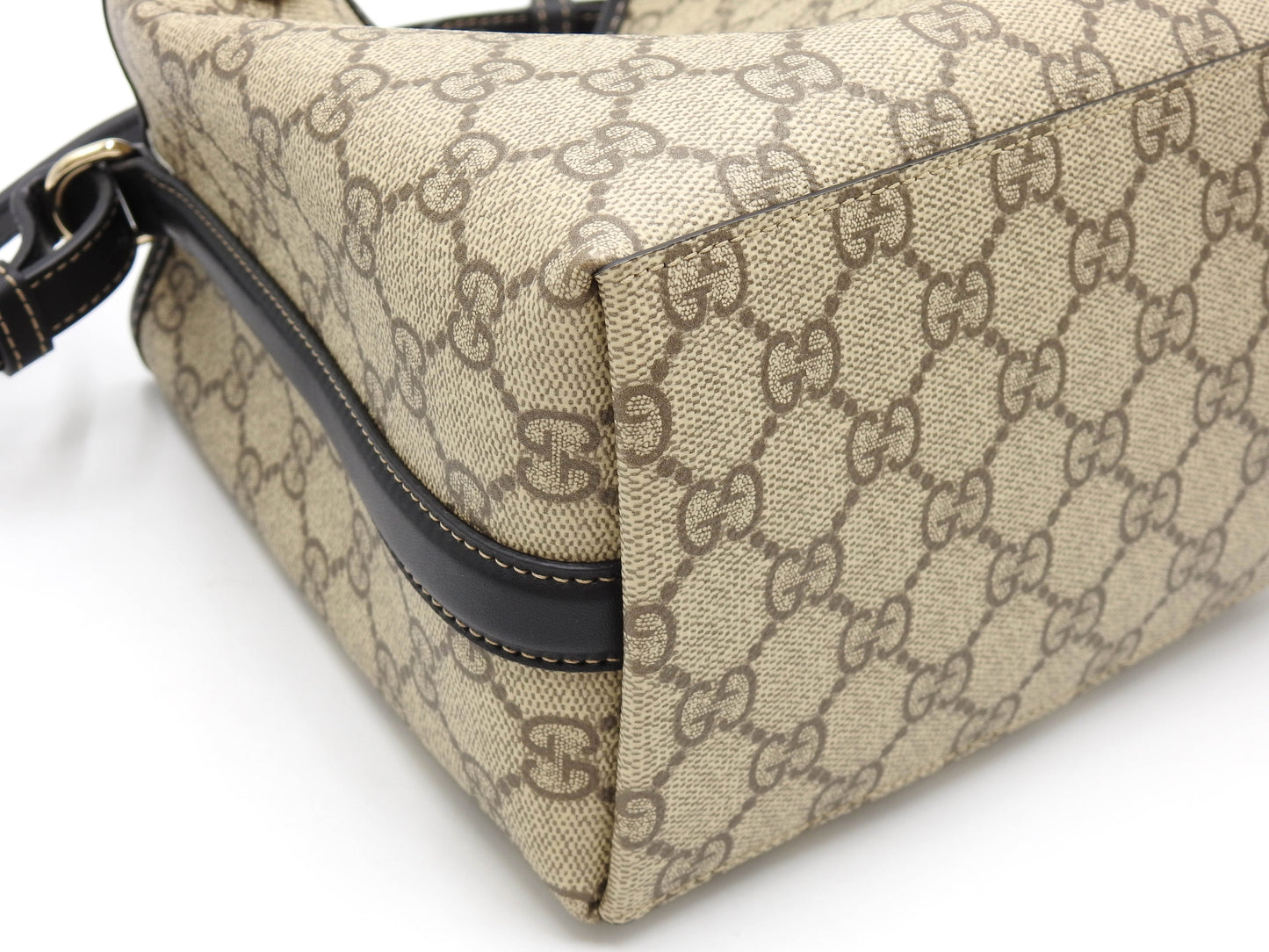 GUCCI GG Emblem Supreme Small Bucket Shoulder Bag Beige Black 815118