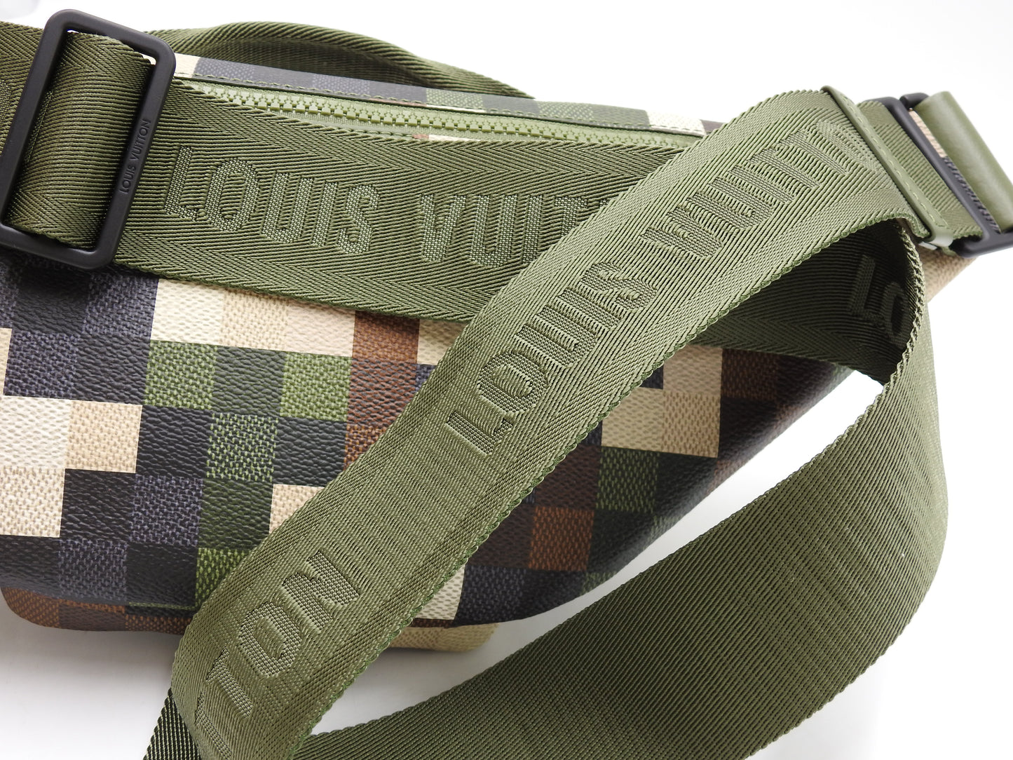 LOUIS VUITTON Damoflage Motion Bumbag Waist Belt Bag Green M24446
