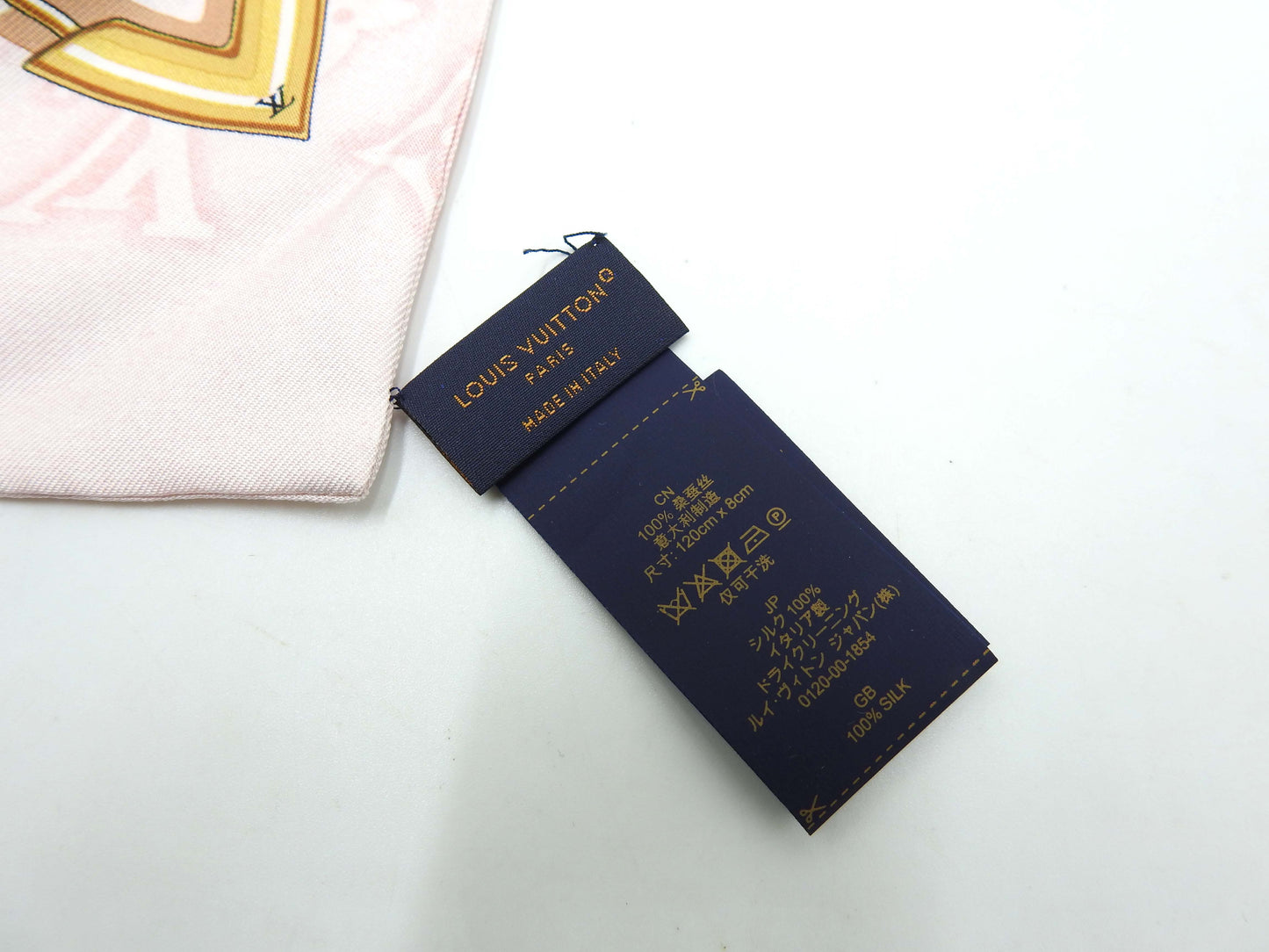Louis Vuitton Bandeau Denigram Confidential 100% Silk Scarf Pink M78152