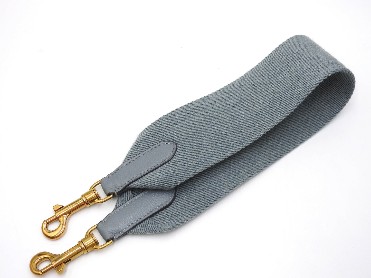 CELINE Medium Sangle Bucket Shoulder Bag Grained Calfskin Gray Blue 189593