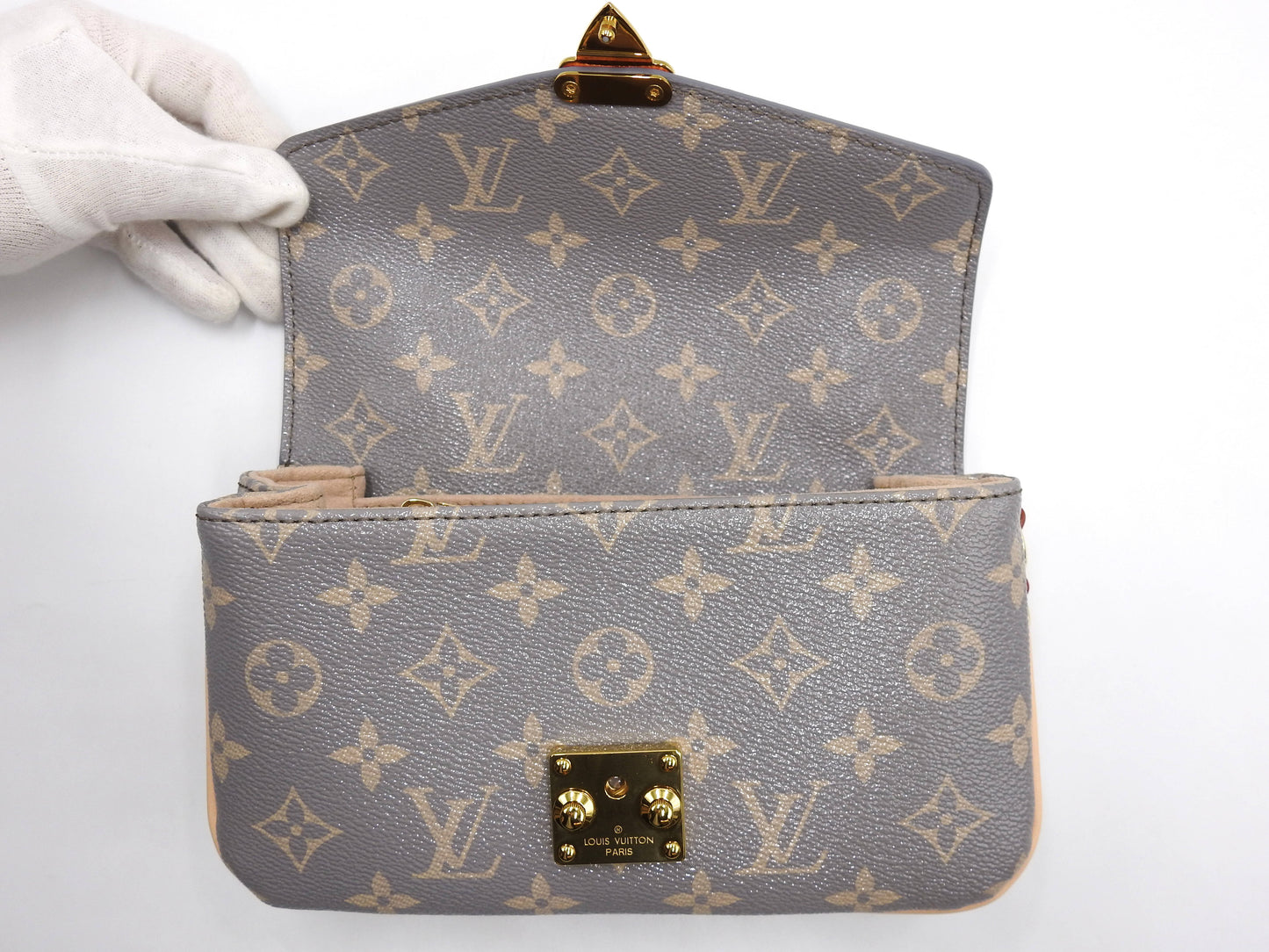 LOUIS VUITTON Monogram Pochette Metis EW Trianon Gray Shoulder Bag M12429