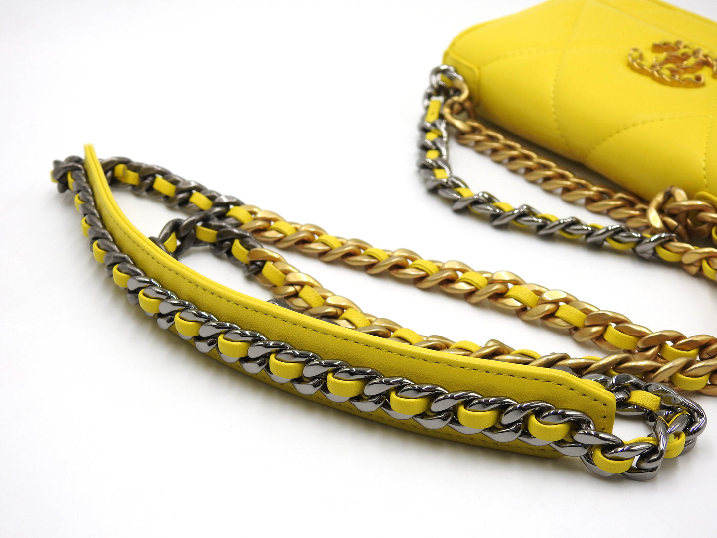CHANEL 19 CC Matelasse Phone Holder Chain Shoulder Bag Lambskin Yellow