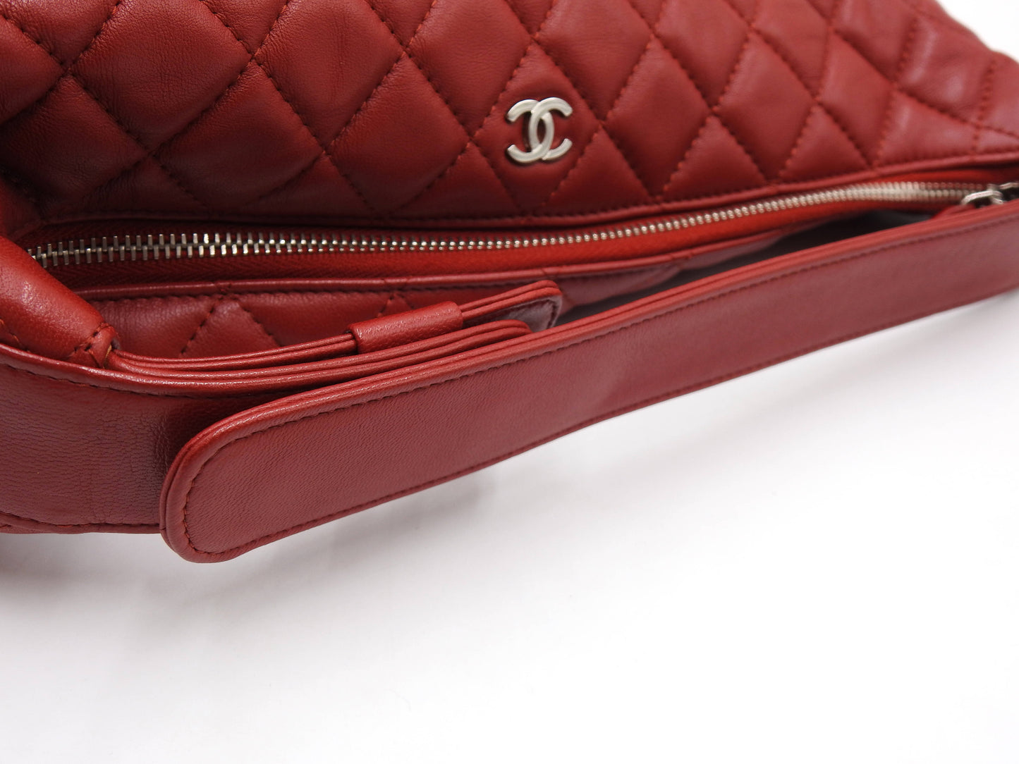 CHANEL CC Matelasse Hobo Shoulder Hand Bag Lambskin Red A69264