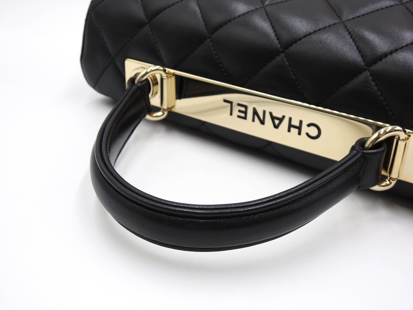 CHANEL Medium Trendy CC Top Handle Flap Shoulder Bag Lambskin Black A92237