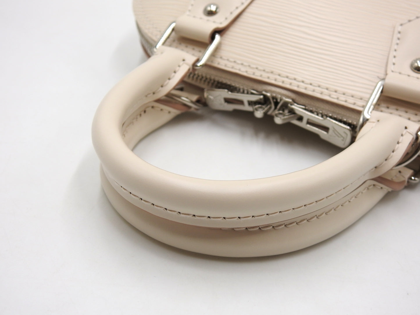 LOUIS VUITTON Epi Alma BB Hand Shoulder Bag Epi Leather M58706 Quartz Ivory