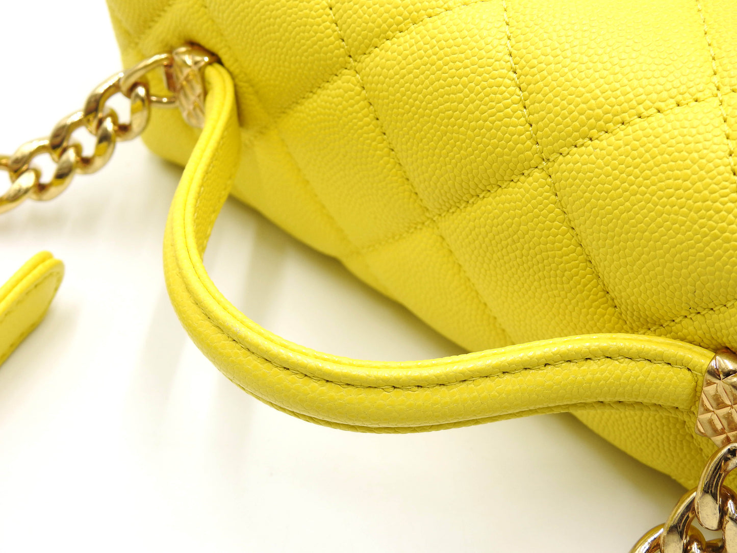 CHANEL CC Matelasse Top Handle Chain Shoulder Bag Caviarskin Yellow AS3729